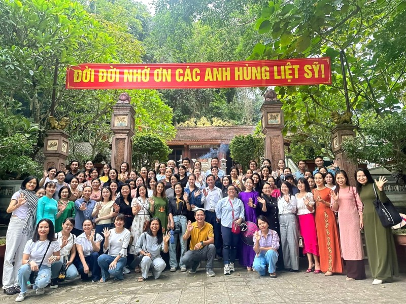 Tết Nguyên Đán: Lễ hội & vui chơi